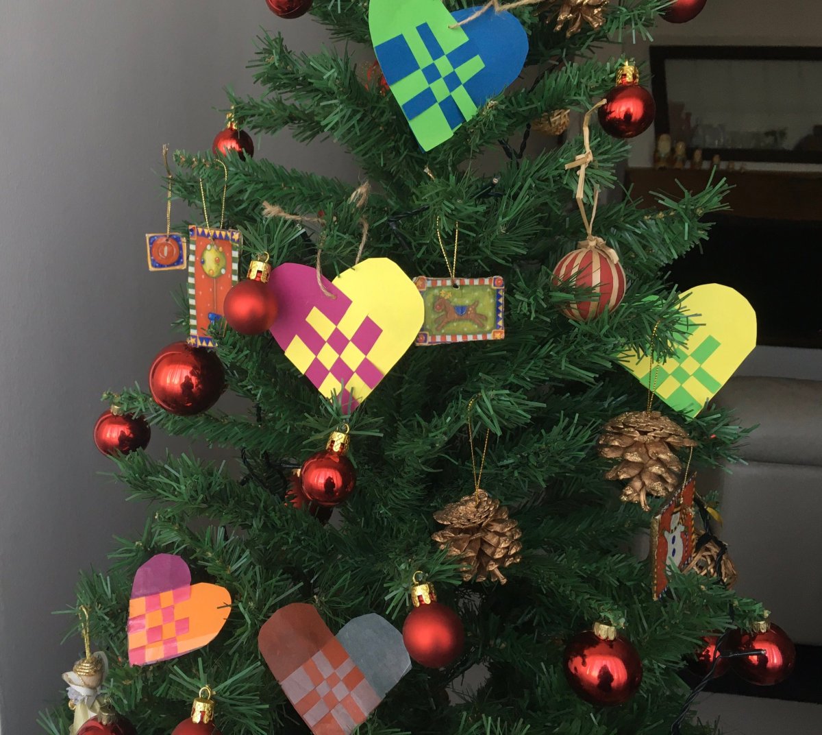 DIY Danish Christmas&nbsp;Hearts