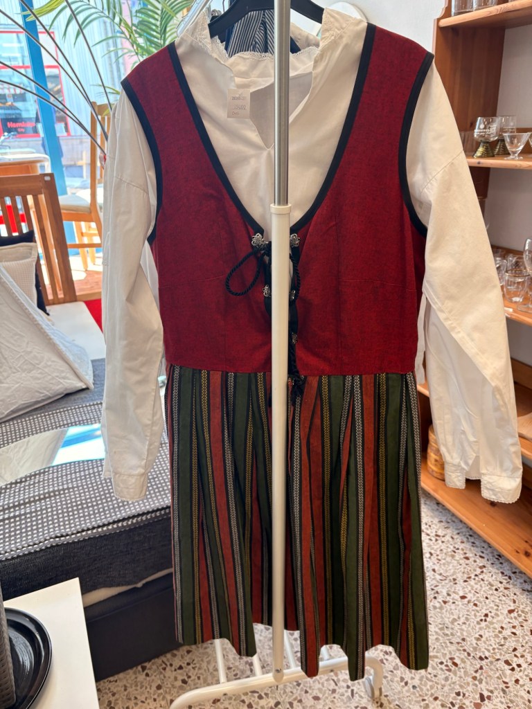 swedish folk costume